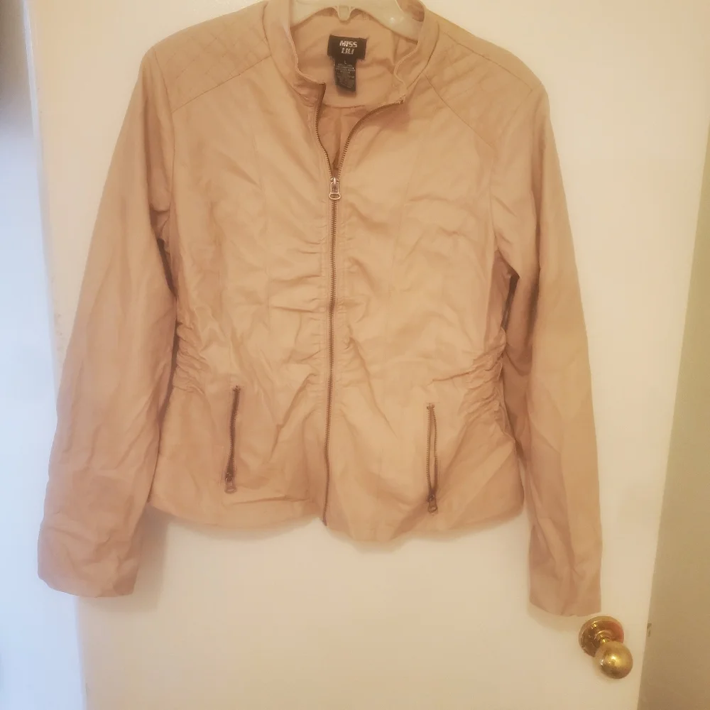 Jacket. - Picture 3 of 3